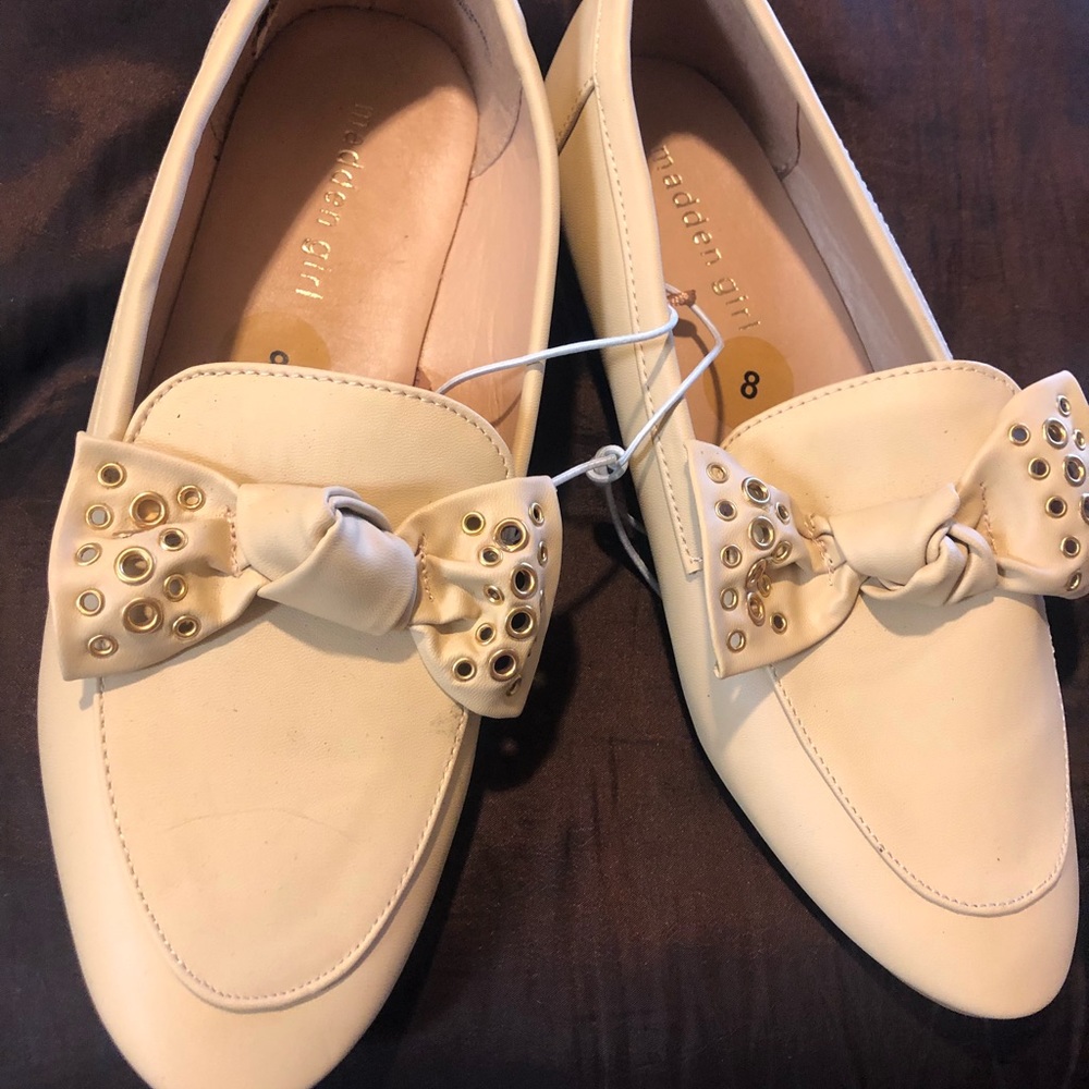 Madden Girl Nude patent leather flats